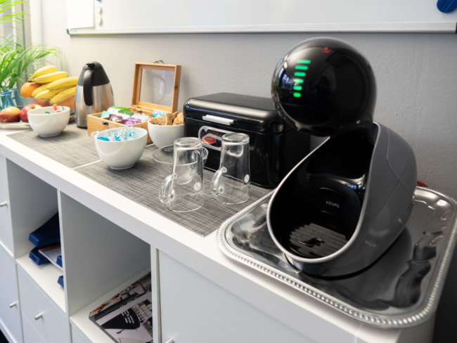 Workshopraum im UX Hub Beobachtung Usability Test Catering