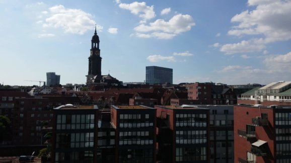 UX HUB Hamburg Ausblick Balkon mediadeck